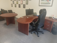 Кабинет Статус и переговорная Форум