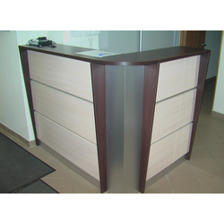 Стойка ресепшн Рапид