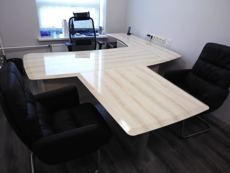 Кабинет Консул лак